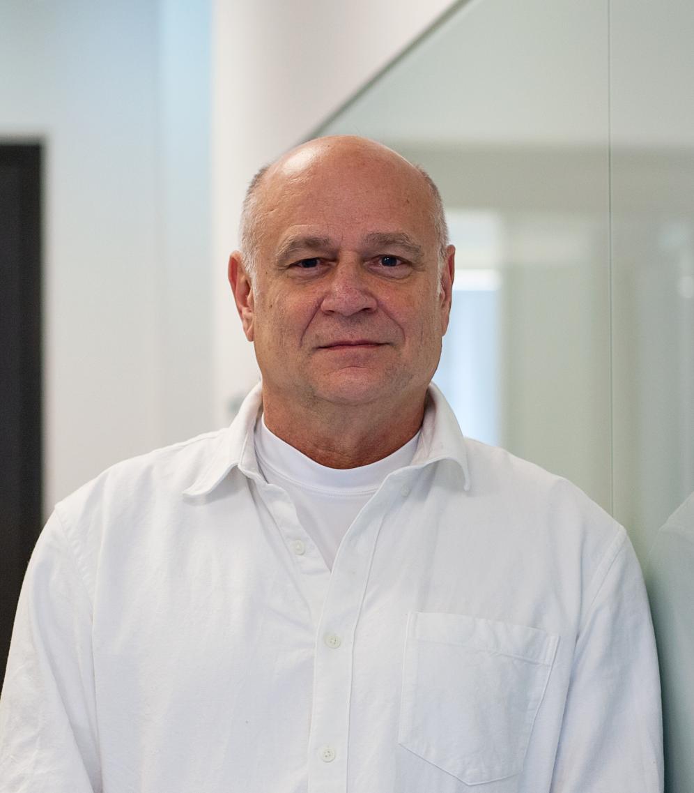 Prof. Hans-Ulrich Becker Porträt von Hans-Ulrich Becker