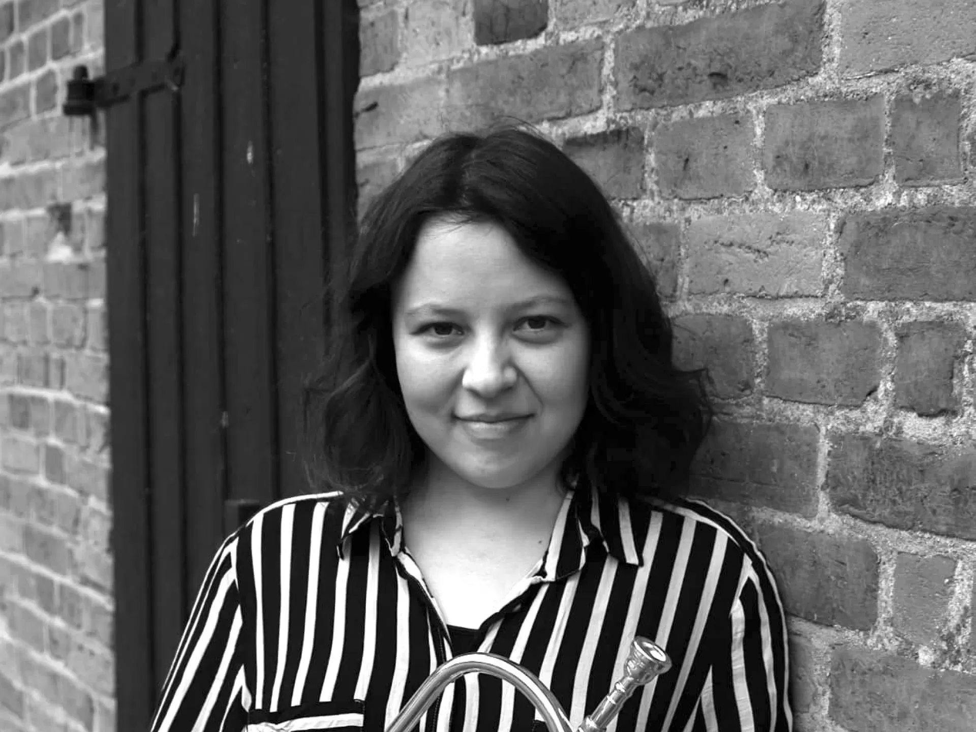 Porträt mit Trompete von Manon Heider