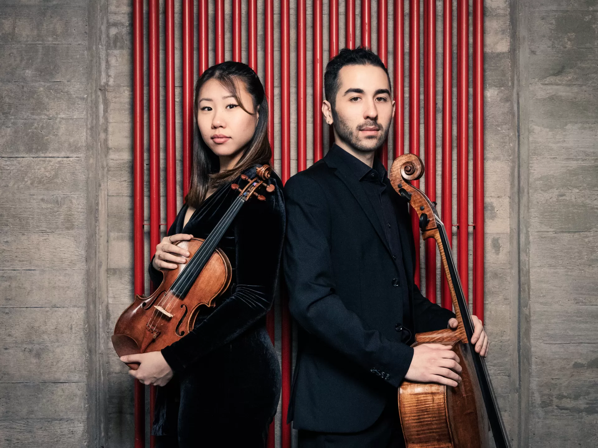 Linda Guo und Manuel Lipstein mit ihren Instrumenten