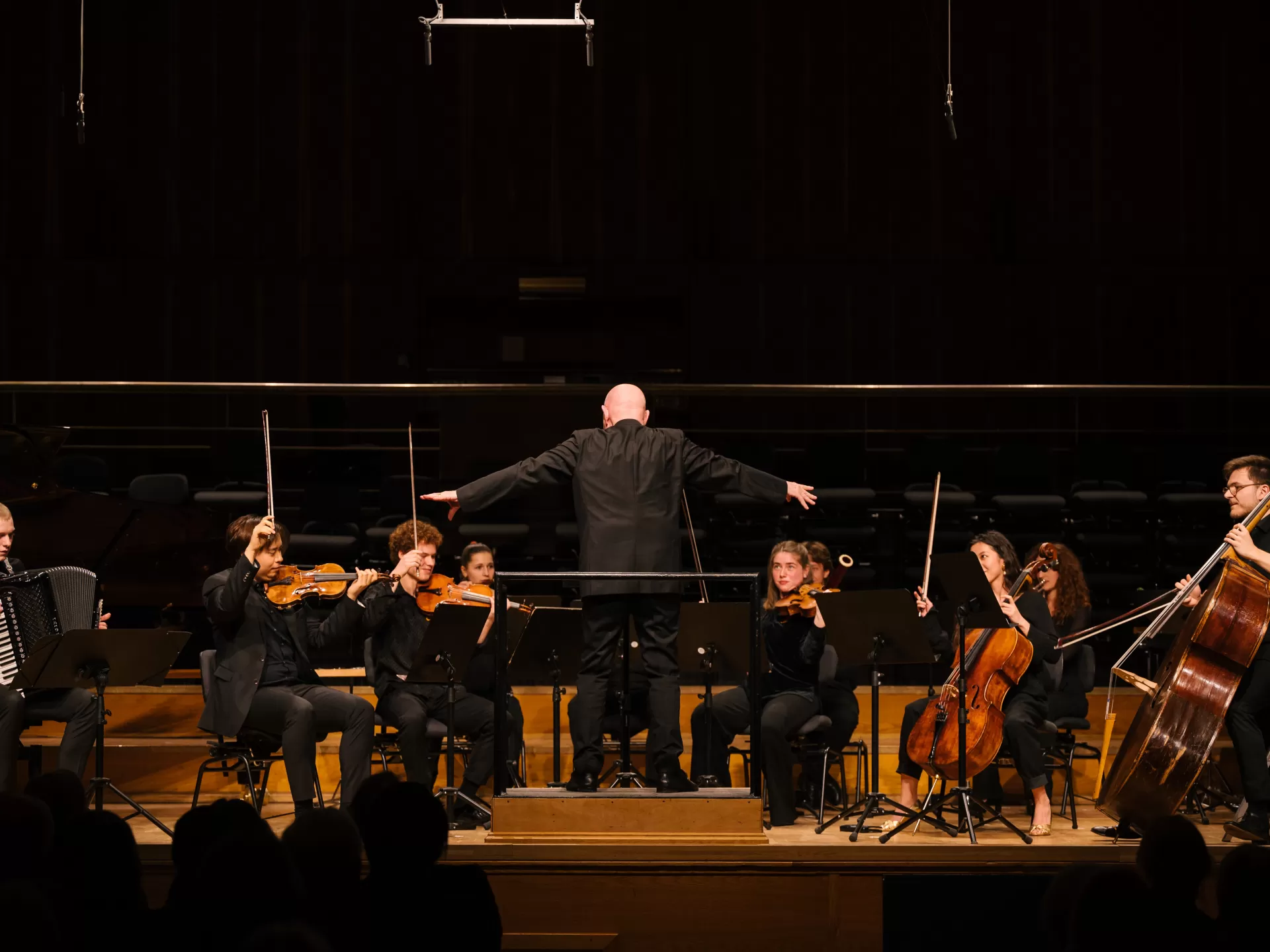 Christoph Eschenbach dirigiert das Studierendenensemble