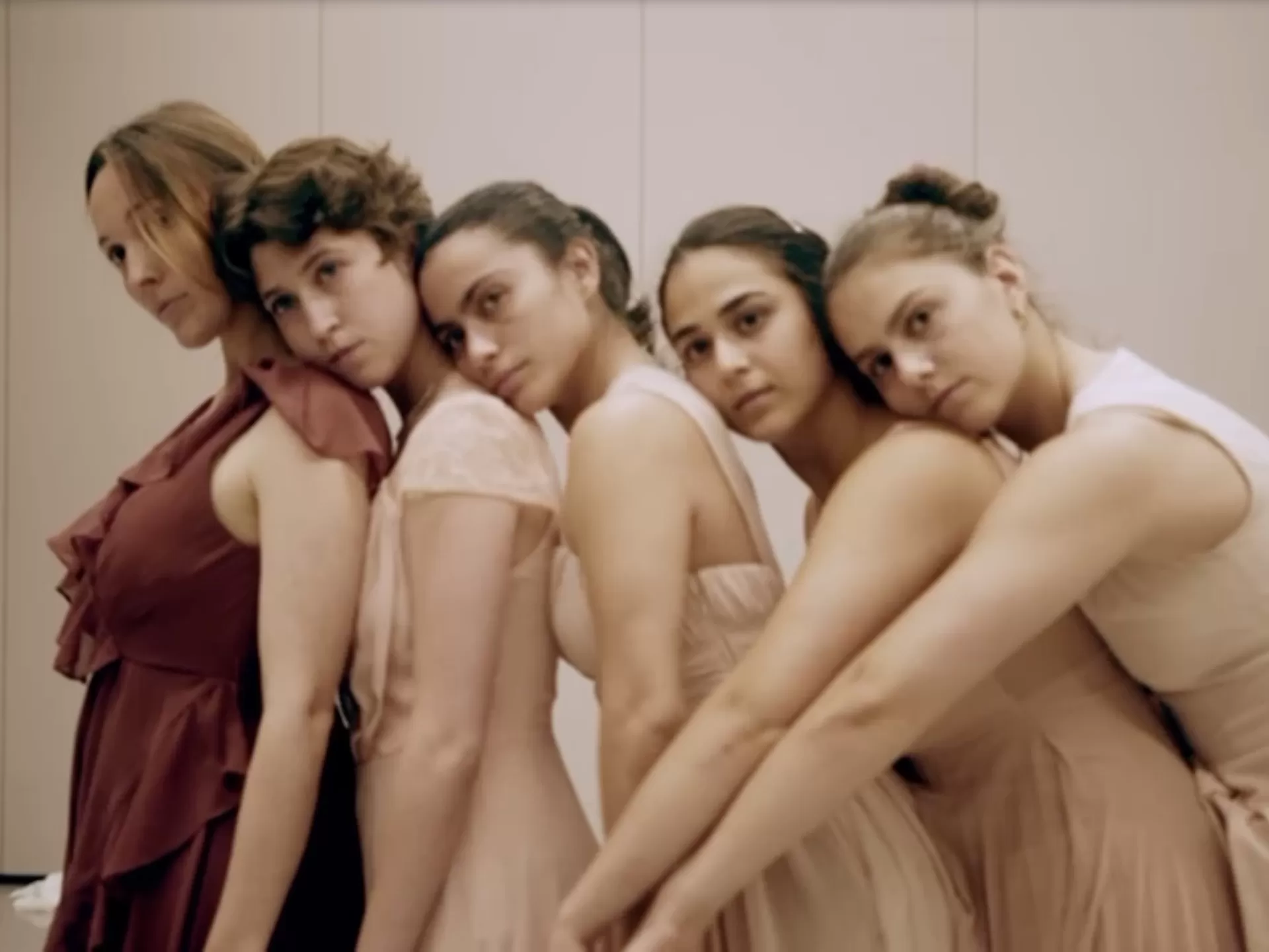 Standbild aus dem Musikvideo