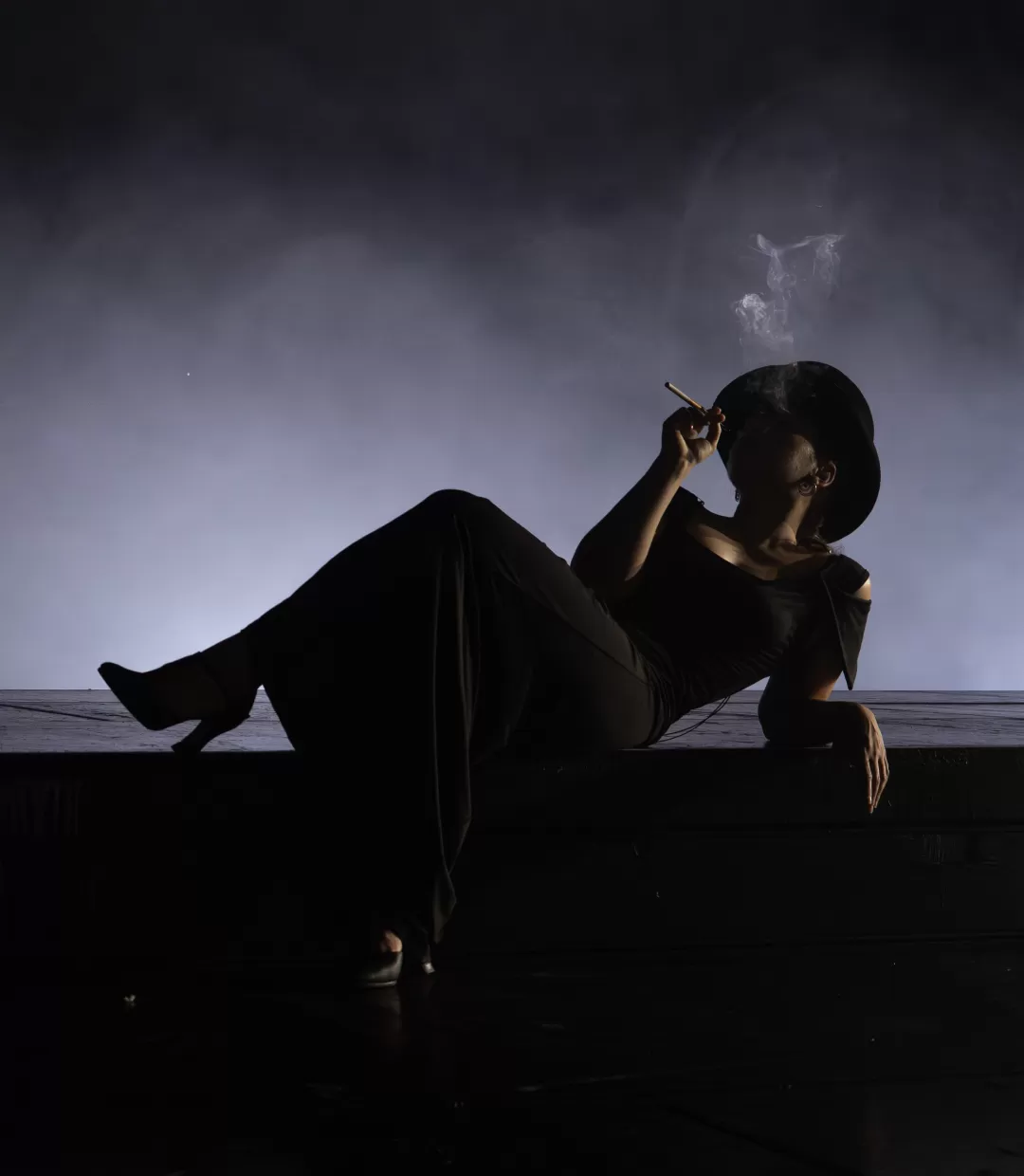 Hannah Lindner als Marlene Dietrich im Stück "Mephisto"