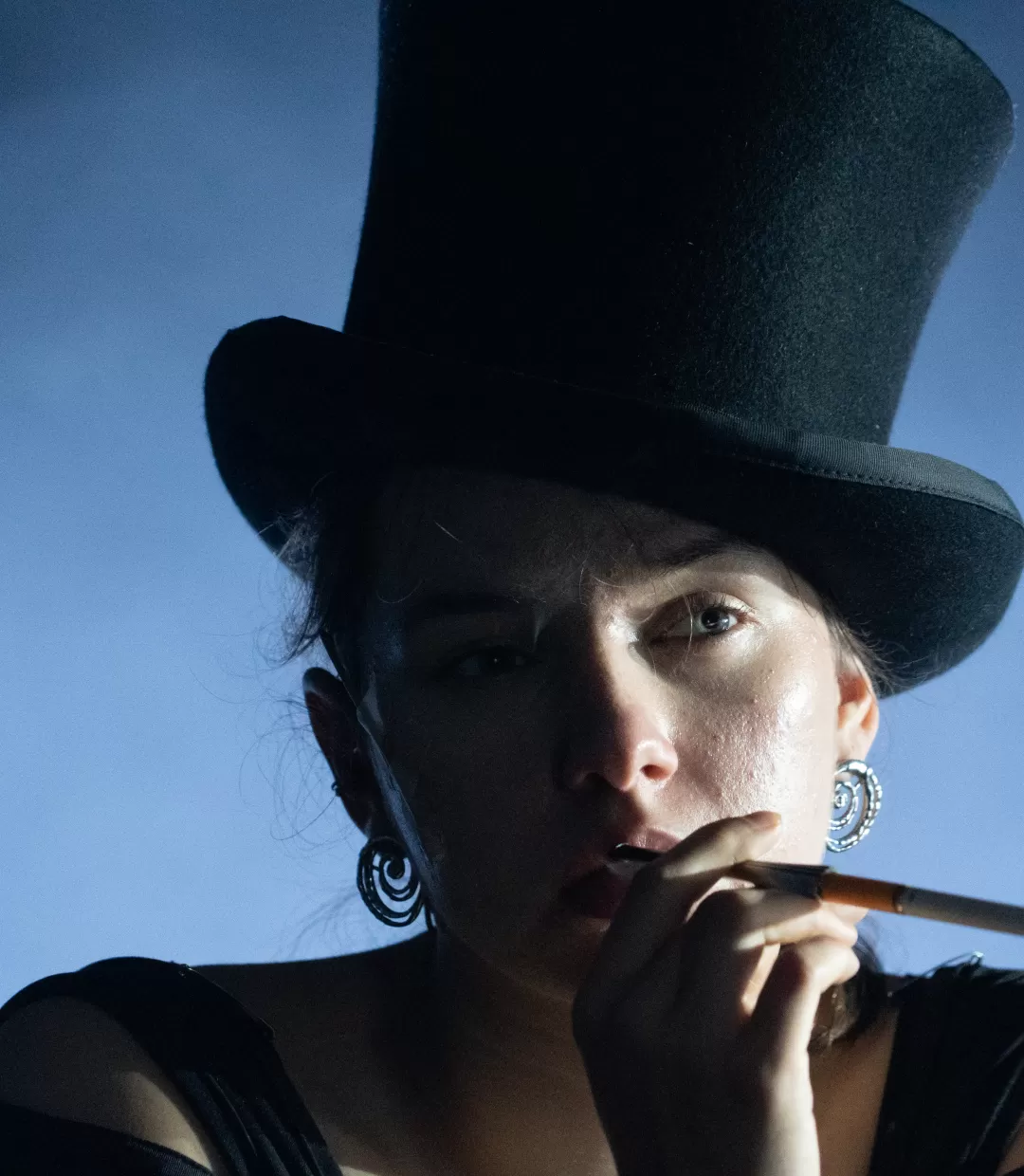 Hannah Lindner als Marlene Dietrich im Stück "Mephisto"