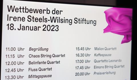 Bildschirm mit dem Text "Wettbewerb der Irene Steels-Wilsing Stiftung, 18. Januar 2023"
