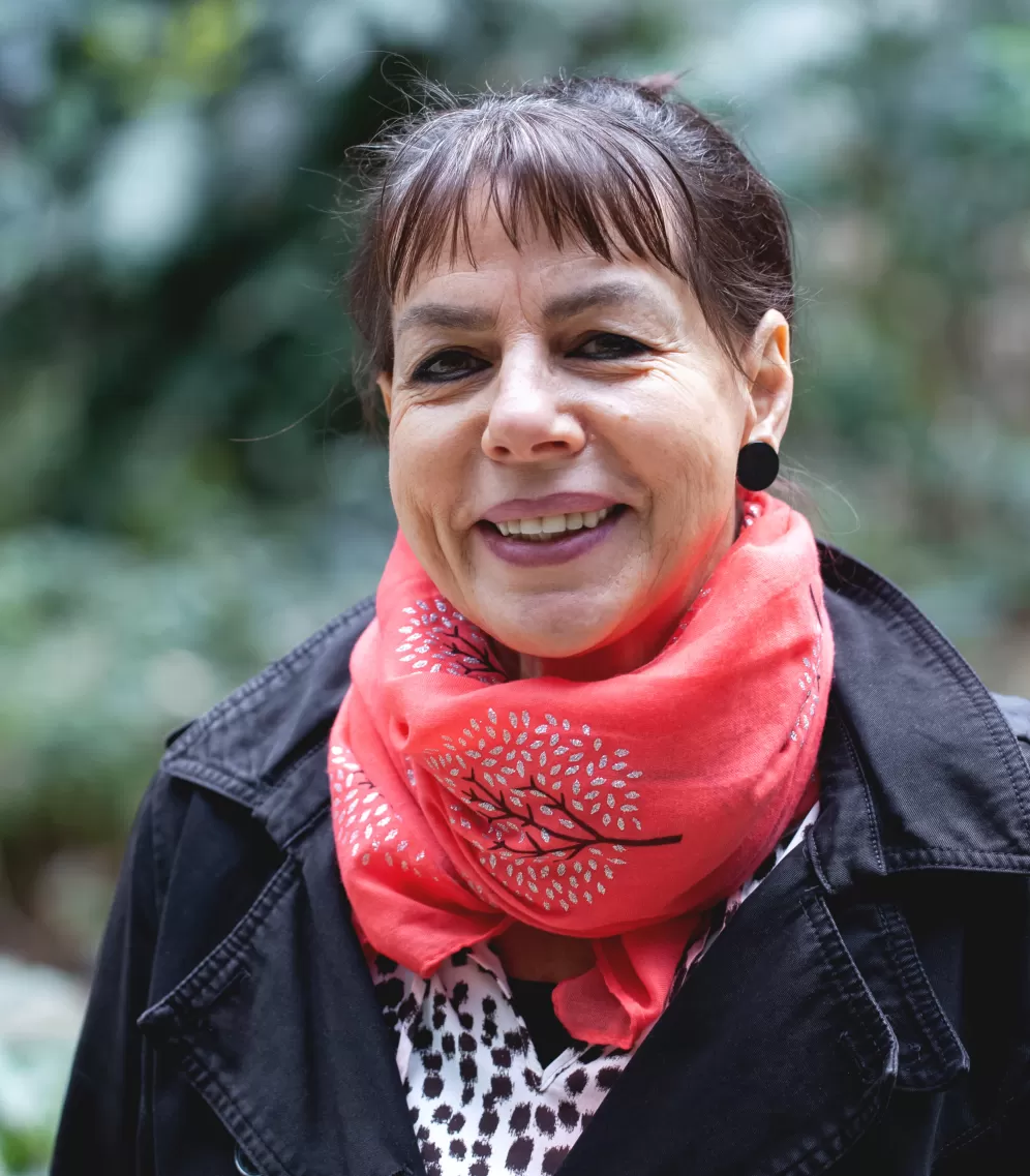 Porträt von Sylvia Dennerle, Abteilungsleiterin Presse und Kommunikation