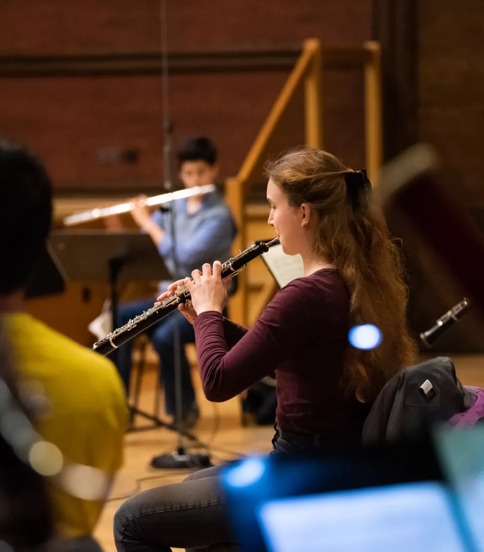 Oboistin im Orchester