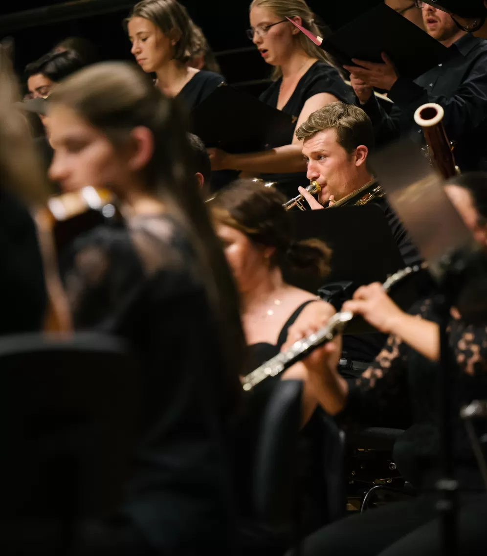 Ausschnitt aus dem Orchester beim gemeinsamen Konzert von Chor und Orchester