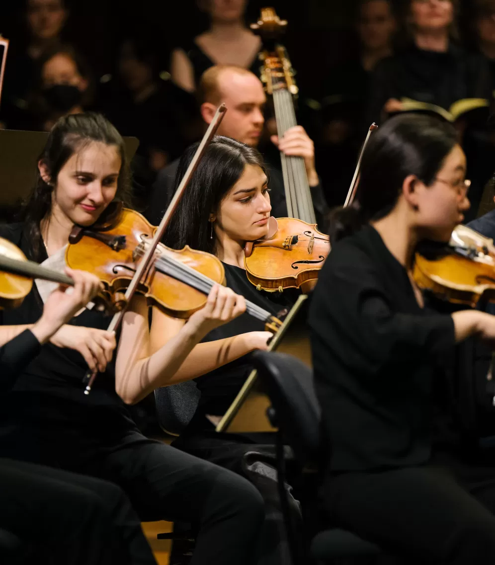 Ausschnitt aus dem Orchester beim gemeinsamen Konzert von Chor und Orchester