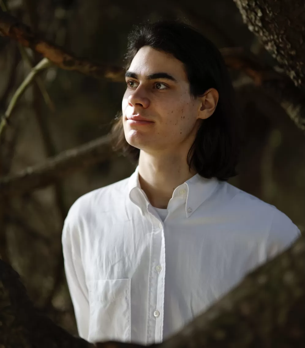 Auf dem Bild ist ein Portrait von Lewin Krella 