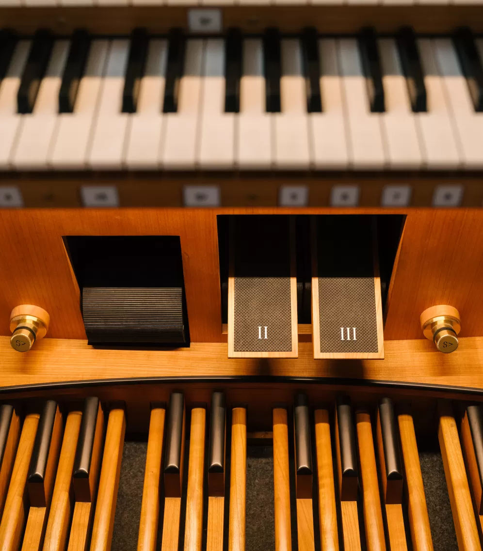 Pedale der Rieger-Orgel