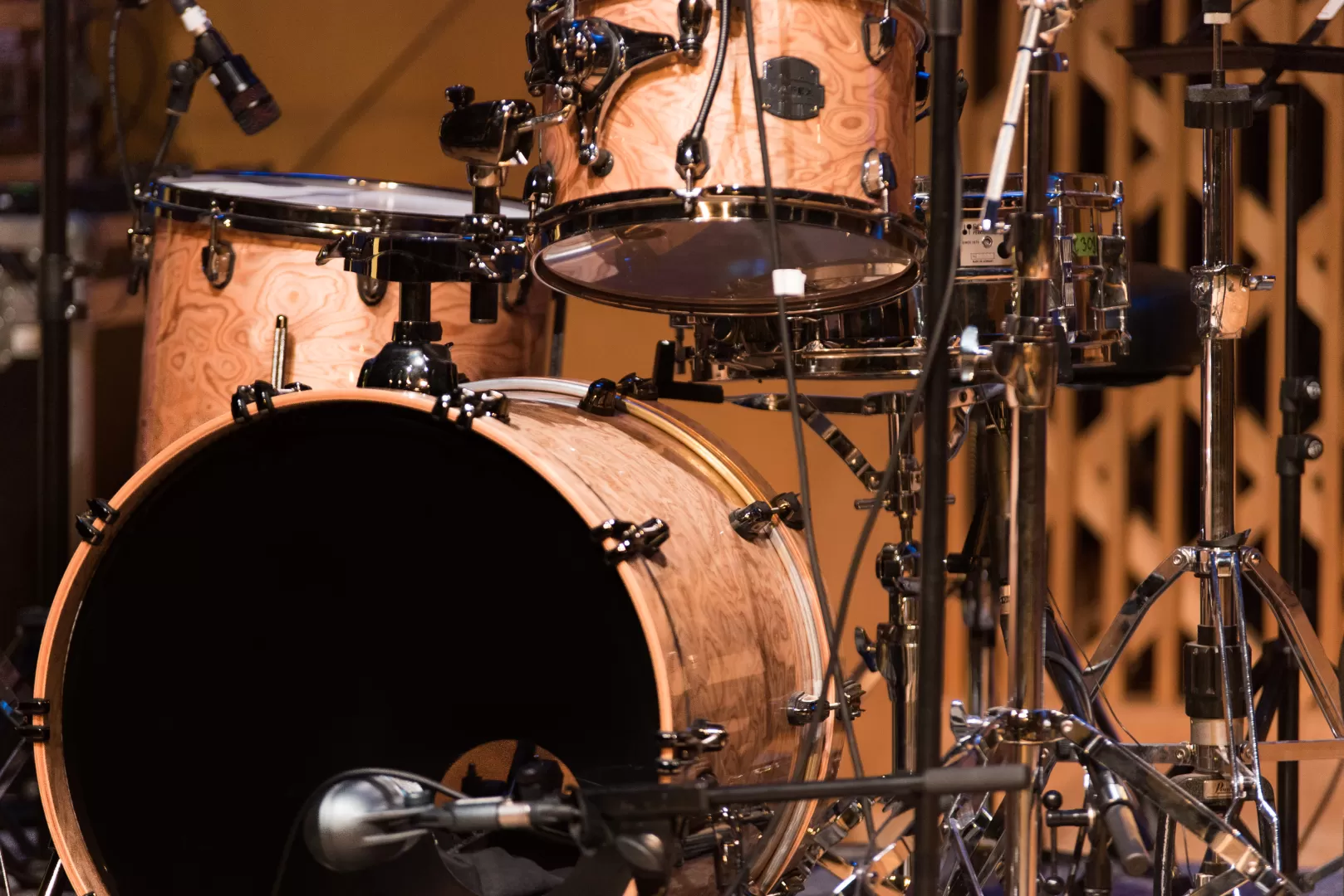 Detailaufnahme eines Drum-Sets