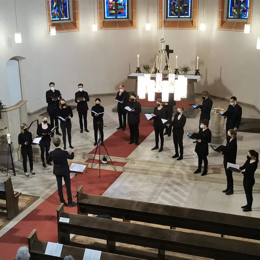 Projektchor beim Konzert in der Kirche
