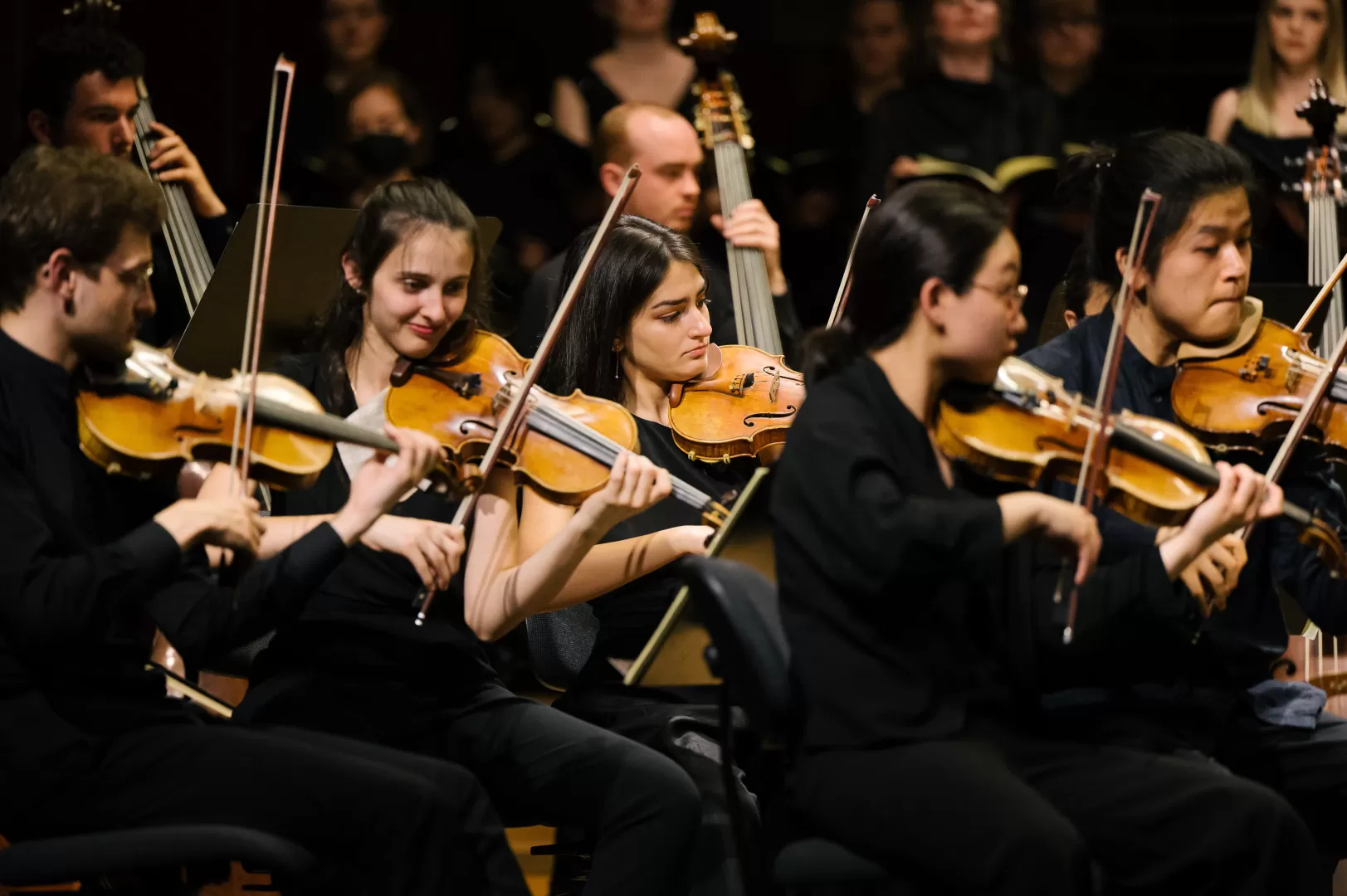 Ausschnitt aus dem Orchester beim gemeinsamen Konzert von Chor und Orchester