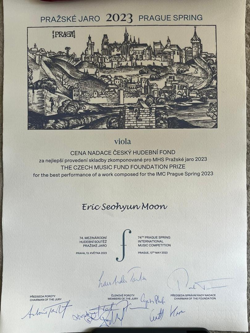Urkunde über den Preis der Stiftung des Tschechischen Musikfonds für die beste Aufführung des für den Wettbewerb komponierten Musikstücks für Eric Seohyun Moon