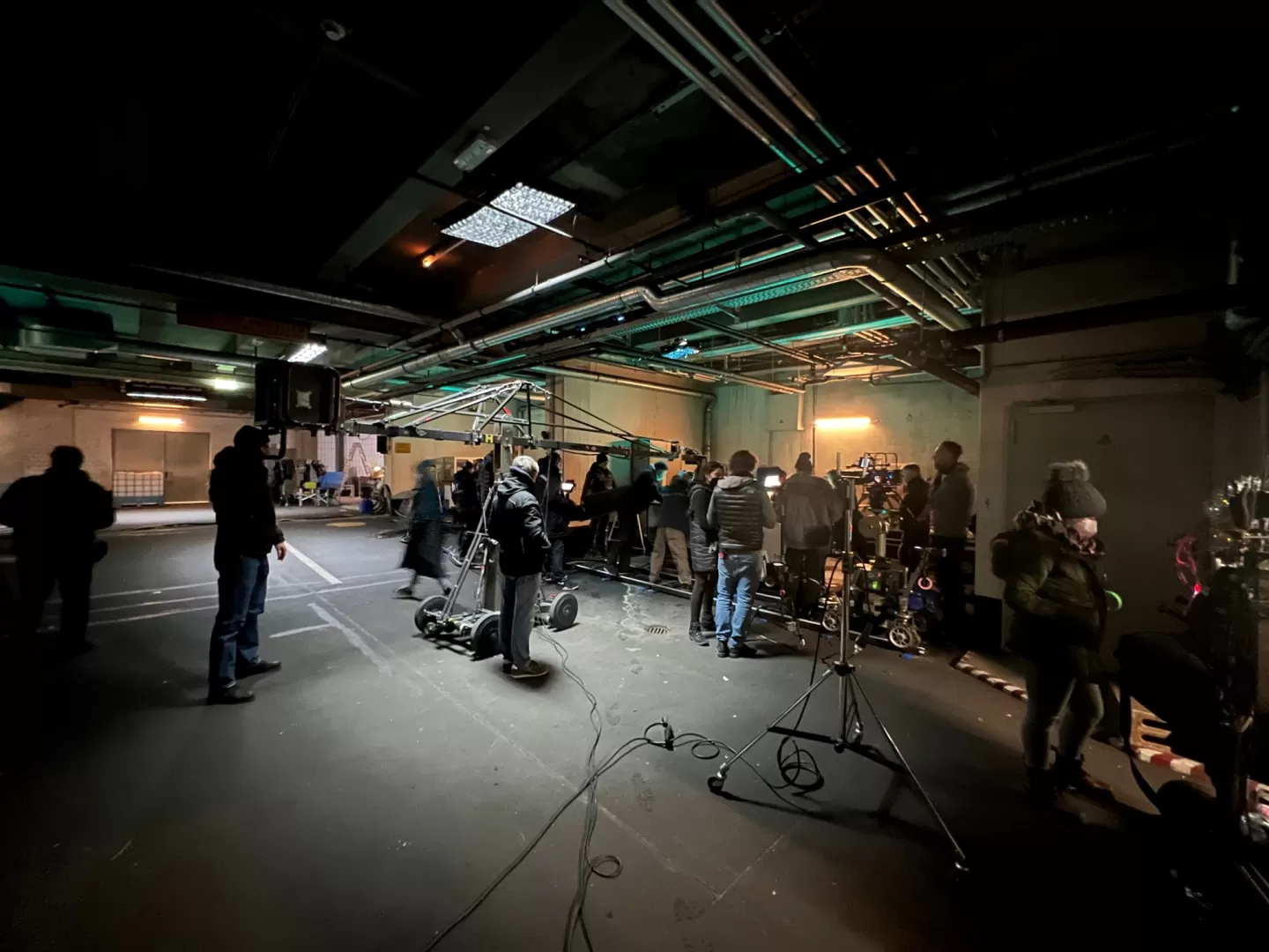 Filmproduktion am Set.