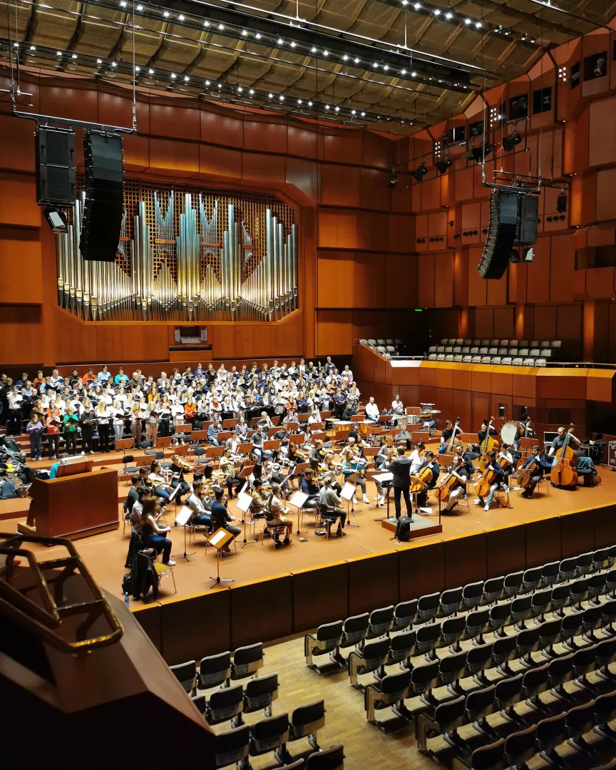 Probe: Musiker*innen auf der Bühne