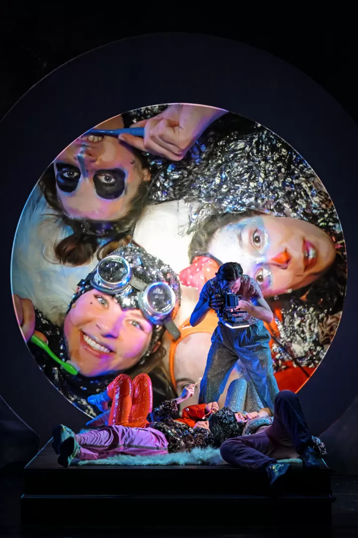 Dominika Hebel, Anneke gies, Noemie Nay