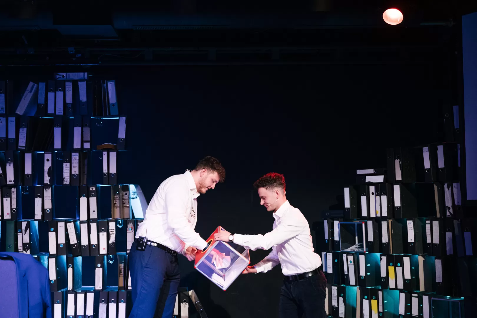 Szene in der Performance "Being Jonas Weber"