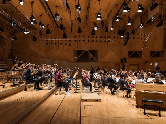 Orchester während der Probe im Hessischen Rundfunk