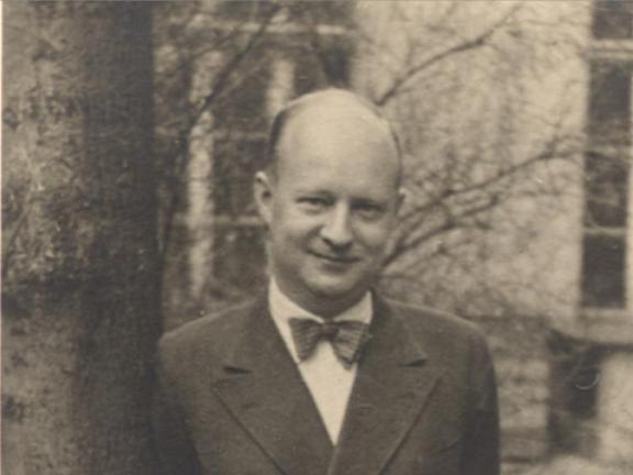 Schwarz-weiß Porträt von Paul Hindemith