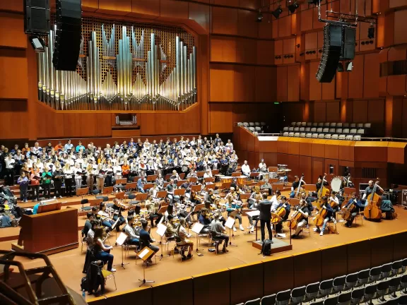 Probe: Musiker*innen auf der Bühne