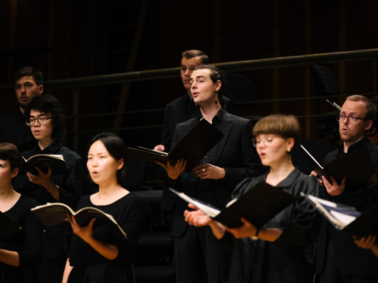 Konzert des Kammerchors auf der Bühne des Großen Saals 