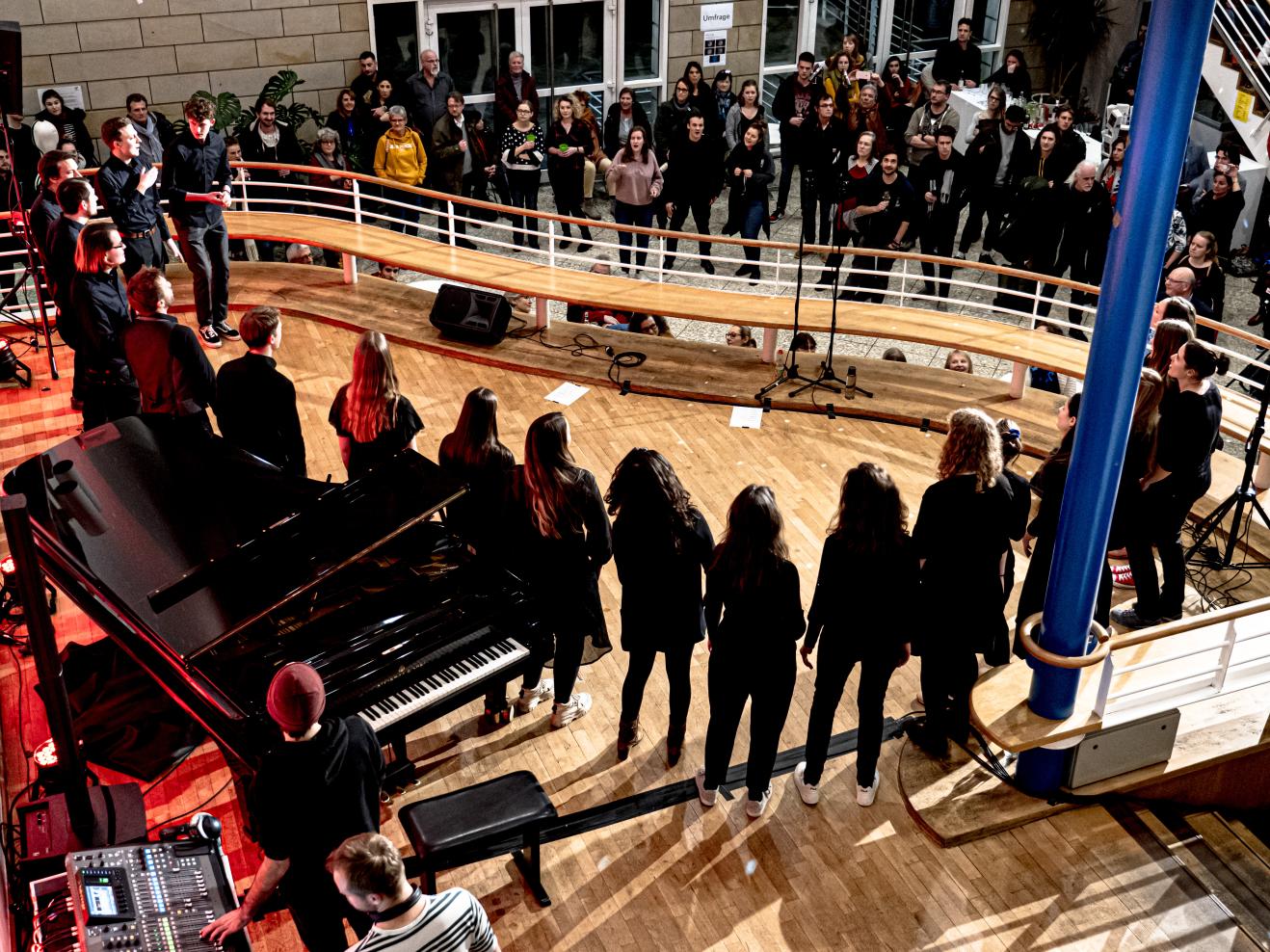 Pop- und Jazzchor im Foyer
