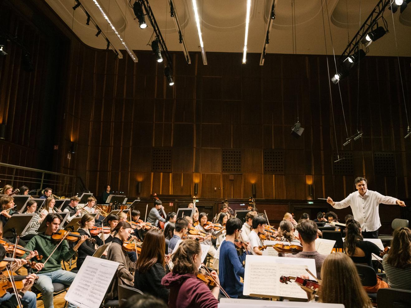 Blick in die Probe des HfMDK-Symphonieorchesters