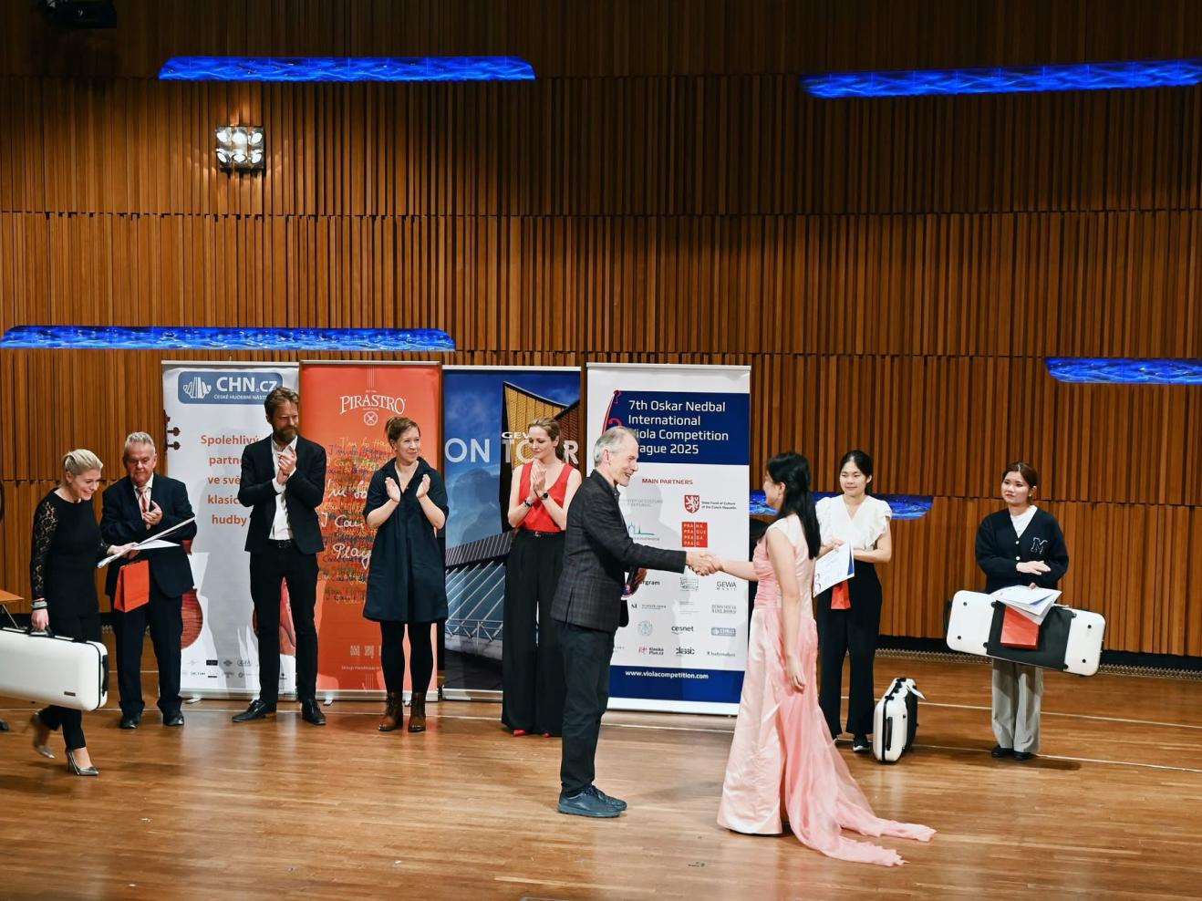 Xunyu Zhou bei der Preisverleihung des Wettbewerbs